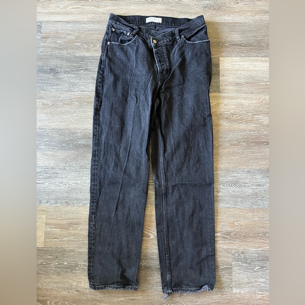 Abercrombie & Fitch Dad Jeans